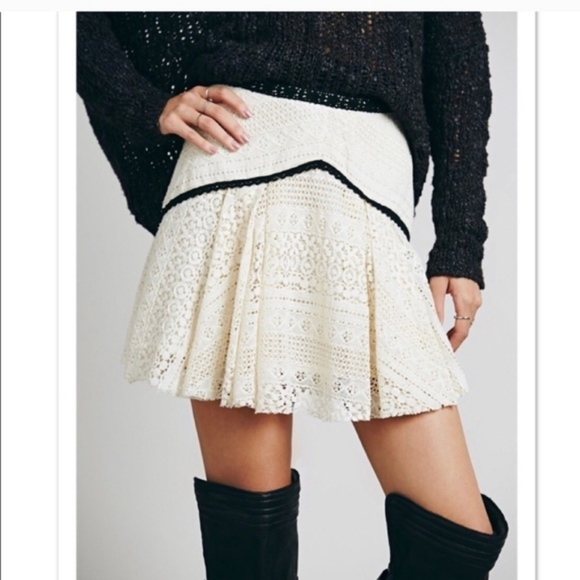 Free People Mini Skirt - Boho Ivory Lace Skirt - Picture 2 of 8